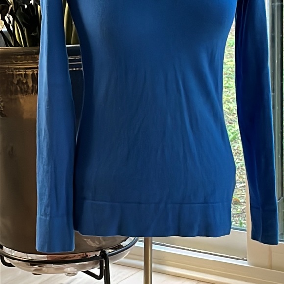 EUC Lilly Pulitzer sweater - Picture 3 of 10